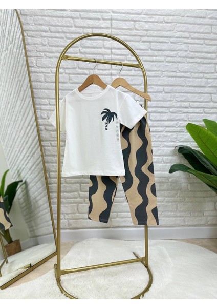 Yeni Sezon Erkek Çocuk Pamuklu Palmiye Palmiye Baskılı T-Shirt ve Jogger Eşofmanlı Alt-Üst Takım modelleri