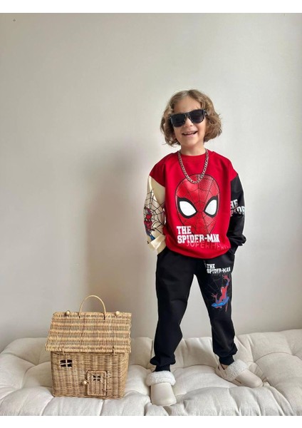 Erkek Çocuk Kırmızı Örümcek Adam Baskılı Iki Iplik Takım