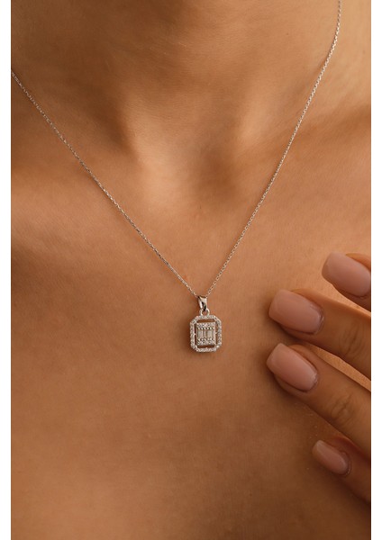 14 Ayar Beyaz Altın Baget Kolye