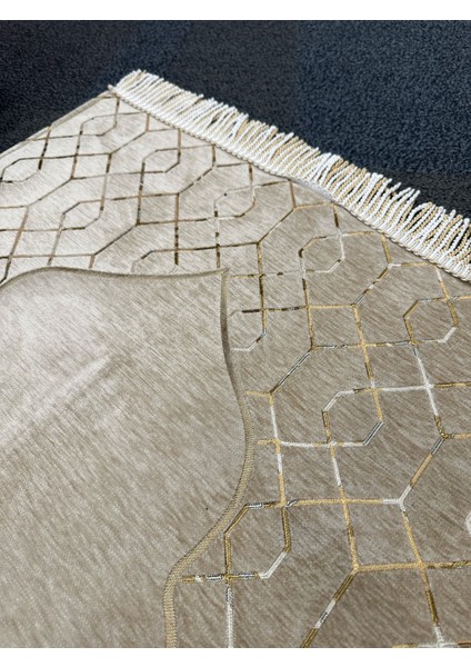 Şönil Kumaş Altın Nakış Seccade - Cappuccino fırsatları