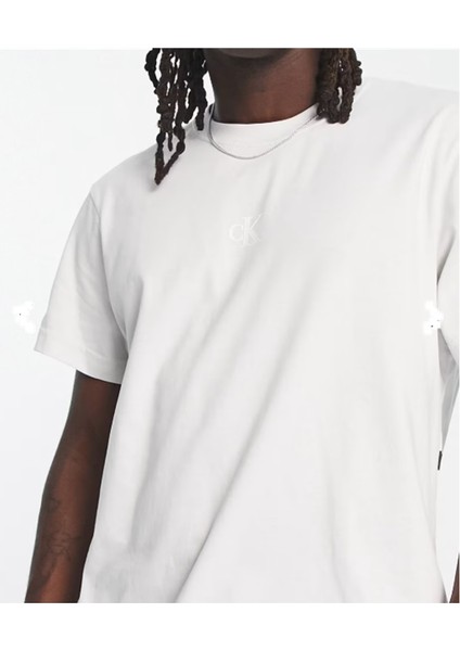 Back Stripe Logo T-Shirt