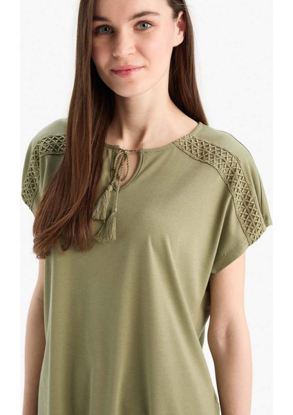 Bisiklet Yaka Kısa Kollu Tişört C1874AX25SP fırsatları