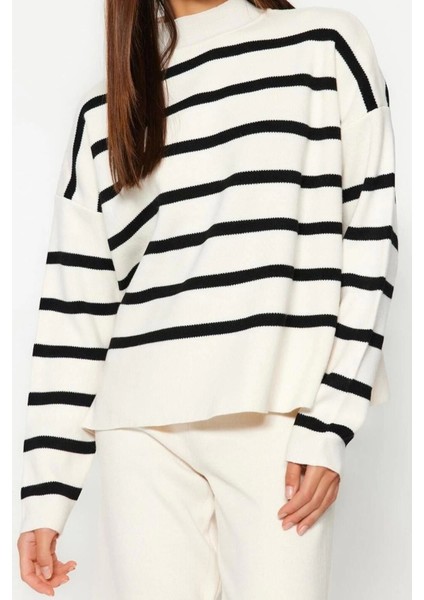 Moda Triko Bisiklet Yaka Düşük Kol Casual Günlük Ekru Triko Pantolonlu Alt-Üst Takım modelleri