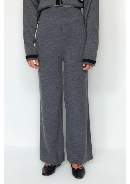 Moda Renk Bloklu V Yaka Düşük Kol Renk Bloklu Gold Düğmeli Cepli Hırka-Pantolon Triko Alt-Üst Takım fırsatları