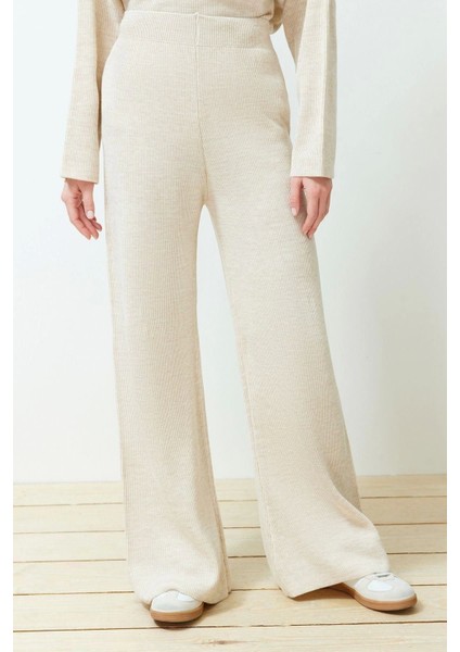 Moda Düz Dik Yaka Casual Günlük Ekru Rahat Kesim Dik Yaka Basic Triko Alt-Üst Takım indirimleri