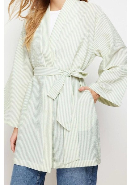 Moda Dokuma Rahat Kalıp Midi V Yaka Düşük Kol Gofre Kruvaze Çizgili Tesettür Giyim Kimono Kaftan modelleri