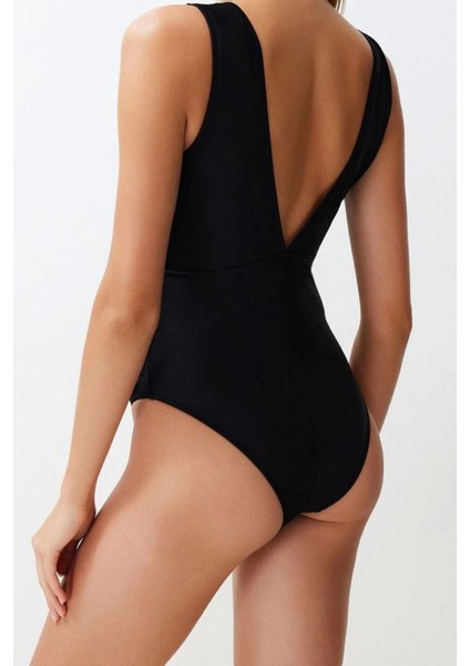 Kadın Moda Atma Kap Askılı Brief Yaka Siyah Derin Drapeli Regular Mayo indirimleri