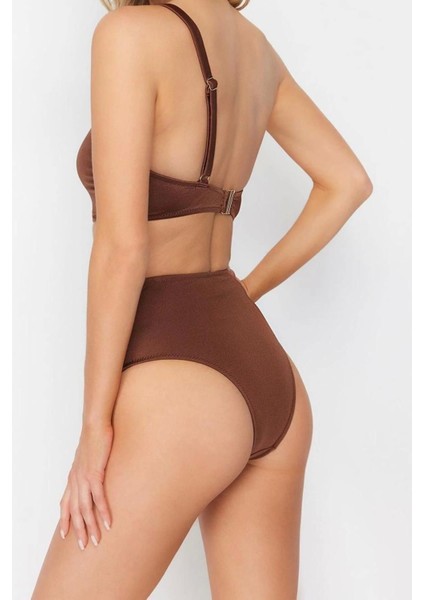 Kadın Moda Atma Kap Omzu Açık Carmen Yaka Kahverengi Tek Omuz Aksesuarlı Regular Mayokini modelleri