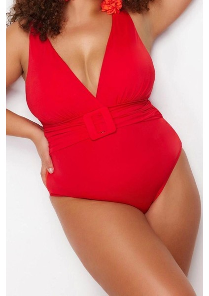 Büyük Beden Kaplı Kolsuz Derin V Yaka Kırmızı Kemerli Mayo modelleri