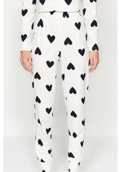 Tarz Rahat Uzun Kollu Boru Paça Pamuklu Kalpli Örme Pijama Takımı