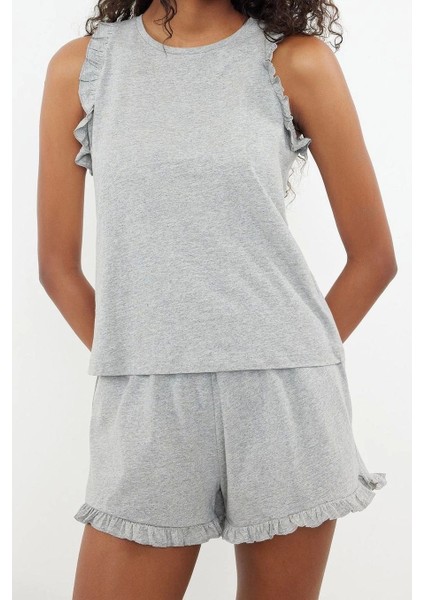Tarz Rahat Kolsuz Kol Boru Paça %100 Pamuklu Fırfır Detaylı Örme Pijama Takımı