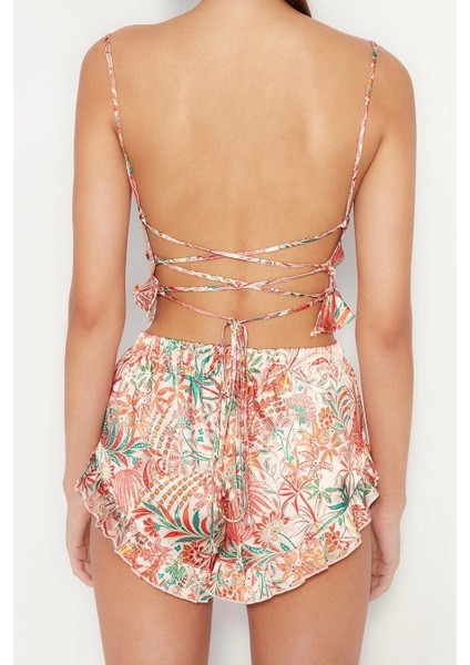 Tarz Rahat Kolsuz Kol Boru Paça Kiraz Desenli Fırfırlı ve Sırt Ip Saten Dokuma Pijama Takımı indirimleri