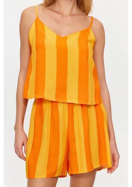 Tarz Rahat Kolsuz Kol Boru Paça Çizgili Ip Viskon Dokuma Pijama Takımı