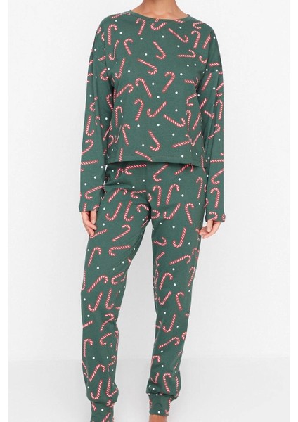 Tarz Rahat Uzun Kollu Boru Paça %100 Pamuklu Yılbaşı Temalı Örme Pijama Takımı