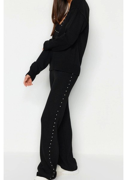 Tarz Kadın Modern Moda Normal Bel Boru Paça V Yaka Geniş Kalıp Taş Detaylı Triko Alt-Üst Takım fiyatları