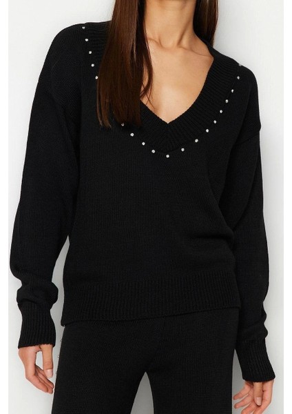 Tarz Kadın Modern Moda Normal Bel Boru Paça V Yaka Geniş Kalıp Taş Detaylı Triko Alt-Üst Takım modelleri