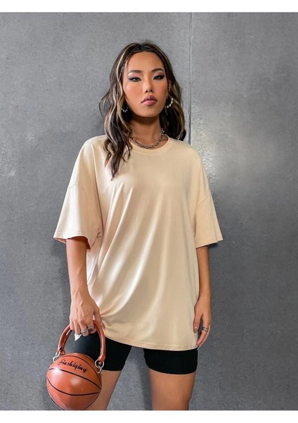 Kadın / Kız Bej Oversize T-Shirt Pusula Baskılı