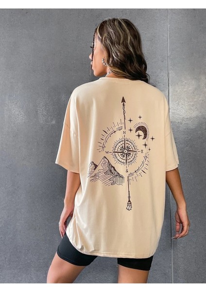 Kadın / Kız Bej Oversize T-Shirt Pusula Baskılı