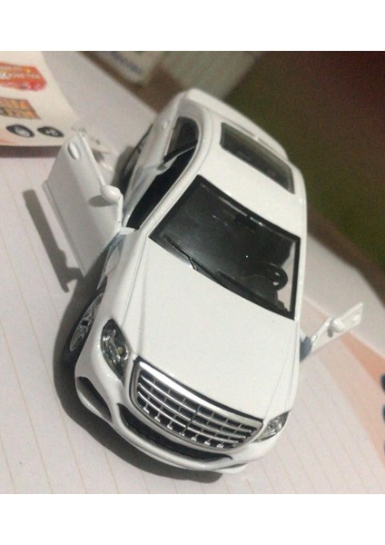Oyuncak Metal Model Araba Açılır Kapı 1/36 Çek Bırak Beyaz Bentley modelleri