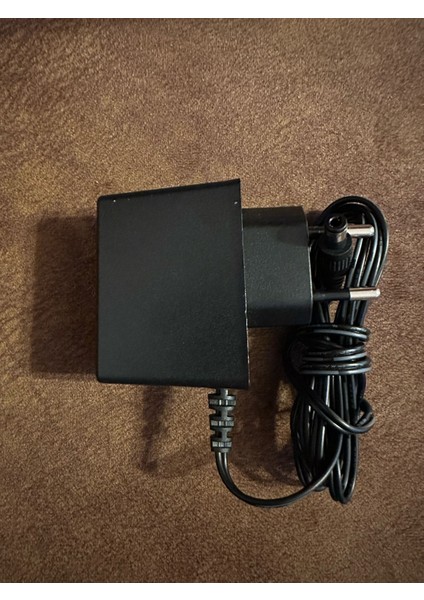 Maes -1201501802 12V 1.5A Adaptör