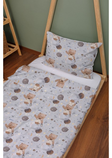 Organik Montessori Nevresim Seti (100X200) - Uzayda Ayı fiyatları
