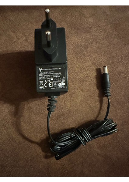 Leader MU12-N120100-C5 12V 1A Adaptör