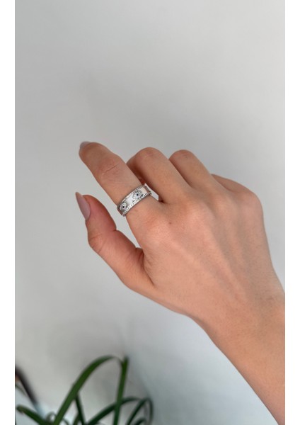 Lacivert Beyaz Zirkon Taşlı Ayarlanabilir Eye Göz Yüzük fiyatları