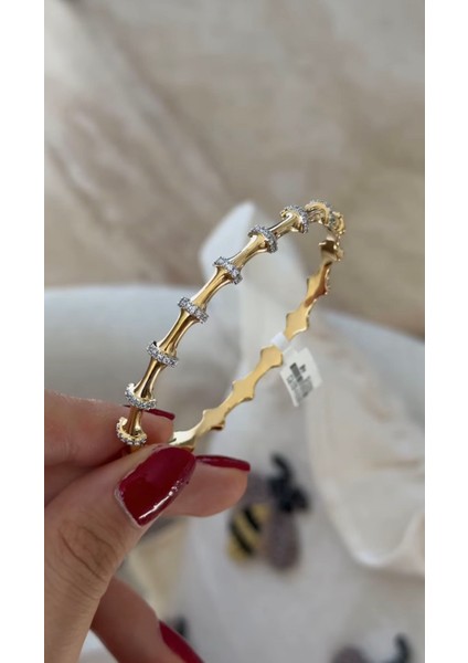 Ince Zirkon Taş Detaylı Kelepçe Bileklik