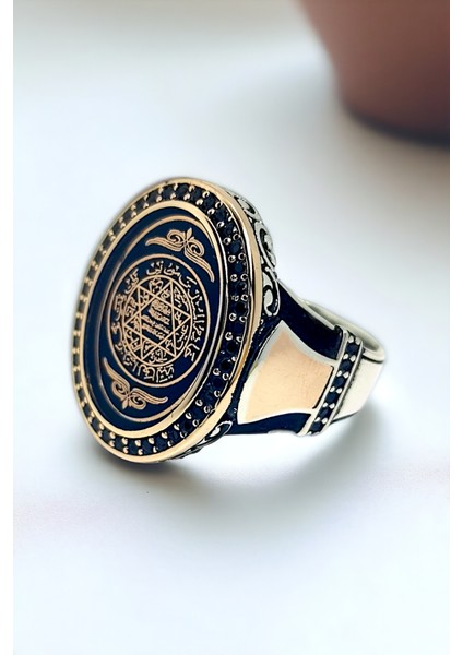 Erkek Gümüş Yüzük - Mikro Taşlı Oval Kasa Mührü Süleyman Davut Yıldızı Mineli (Yana Harf Yazılır)