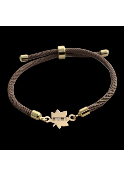 14 Ayar Altın Plakalı Özel Yaprak Figürlü, Kahverengi Örgülü Det Ayıyla Piyano Bilekliği, Sanatsal Bir Dokunuşla Gençlere ve Ergenlere Özel Zarif Bir Hediye!