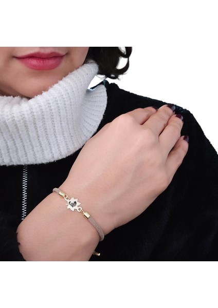 14 Ayar Altın Plakalı Özel Yaprak Figürlü, Kahverengi Örgülü Det Ayıyla Bileklik, Tatlı ve Sempatik Tasarımıyla Gençlere ve Ergenlere Özel Bir Hediye! fiyatları