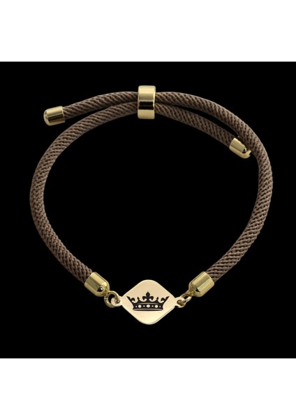 14 Ayar Altın Plakalı Özel Eşkenar Dörtgen Figürlü, Kahverengi Örgü Det Ayıyla Kraliçe Bilekliği, Gençlere ve Ergenlere Zarafetiyle Özel Bir Hediye!