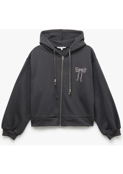Uzun Kollu Kapüşonlu Fermuarlı Arkası Baskılı Sweatshirt modelleri