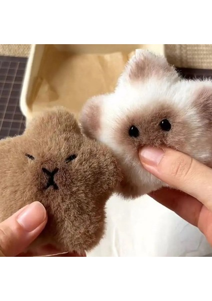 Karikatür Sıkma Kapibara Peluş Anahtarlık Peluş Doldurulmuş Oyuncaklar Siyam Kedisi Anahtarlık Anahtarlık Tavuk Cıvıl Cıvıl Kapibara Kolye Çift (Yurt Dışından) modelleri