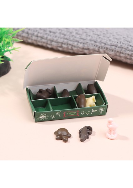 Takım 1/6 Dollhouse Minyatür Mini Karikatür Çikolata Modeli Oyun Mutfak Gıda Oyuncak Cologo (Yurt Dışından) indirimleri