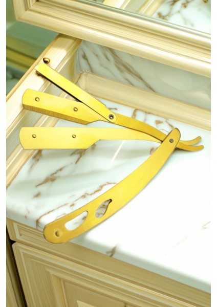 S8 Full Metal Manuel Tıraş Makinesi + F8 Tıraş Fırça + U3 Full Metal Ustura