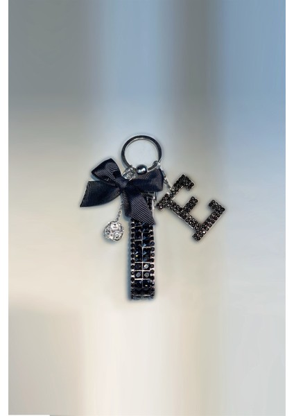 Siyah Bagetli Anahtarlık & Siyah E Harf & Gümüş Minik Top & Siyah Kurdela