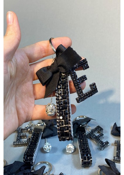 Siyah Bagetli Anahtarlık & Siyah E Harf & Gümüş Minik Top & Siyah Kurdela fiyatları