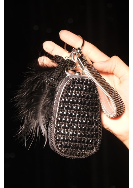 Siyah Anahtar Çantası , Swarovski Anahtarlık, Harfli, Tüy Seçenekli modelleri