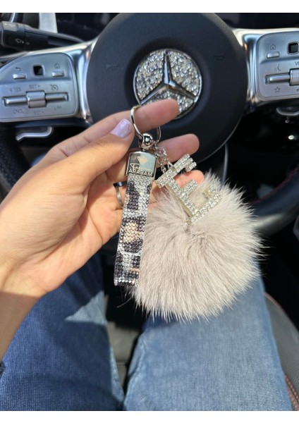 Leopar Taşlı, Gümüş Harfli, Krem Tilki Tüyü Ponponlu Anahtarlık fırsatları