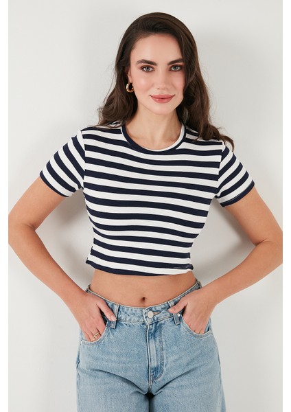 Slim Fit Bisiklet Yaka Çizgili T Shirt Bayan T Shirt 5866110 fırsatları