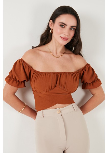 Regular Fit Madonna Yaka Bağlama Detaylı Crop Bluz Bayan Bluz 6527017