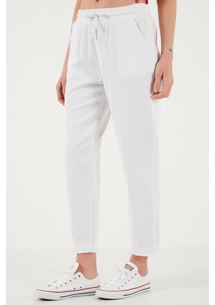 Pamuklu Normal Bel Regular Fit Düz Paça Pantolon Bayan Pantolon 668YP42282S4