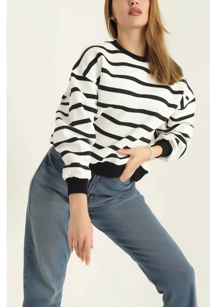 Kadın Cool Oversize Kalıp Bisiklet Yaka Kalın Basic Üç Iplik Içi Şardonlu Çizgili Sweatshirt