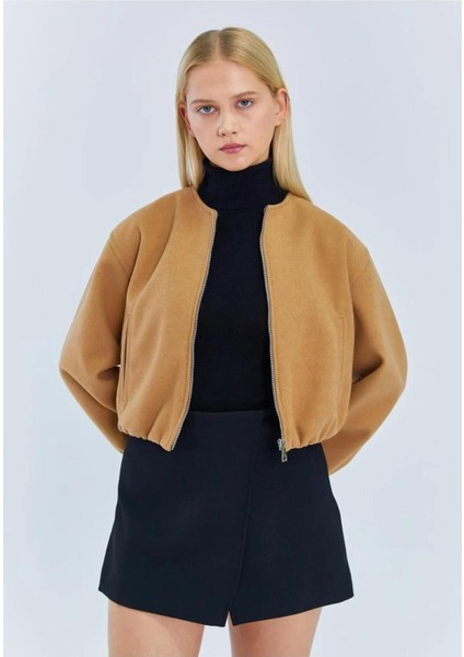 Kadın Fermuarlı Beli ve Kolu Lastikli Bomber Kaşe Ceket fırsatları