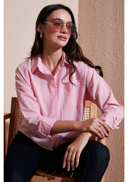 Regular Fit Çizgili Göğüs Cepli Dokulu Gömlek Bayan Gömlek 6772870