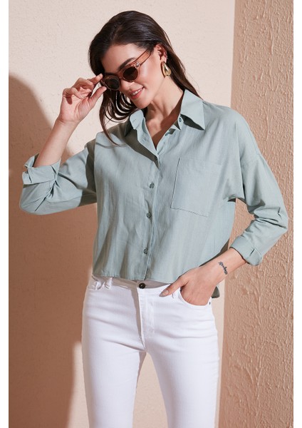 Pamuk ve Keten Karışımlı Regular Fit Önü Kısa Arkası Uzun Gömlek Bayan Gömlek 6772867
