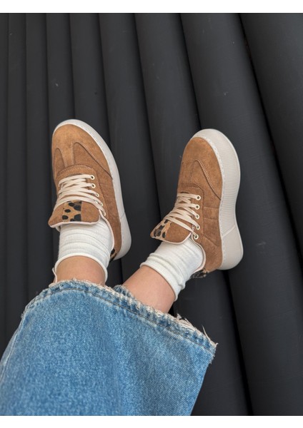 Kadın Sneaker Taba Süet Yüksek Taban Bağcıklı Spor Ayakkabı Leopar Desenli Azin modelleri