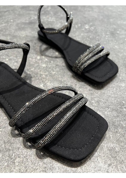 Kadın Düz Taban Taşlı Ortopedik Günlük Sandalet Risay Siyah fiyatları