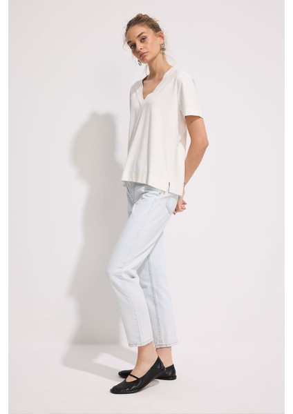 V Yaka Modal Rayon Premium T-Shirt fiyatları